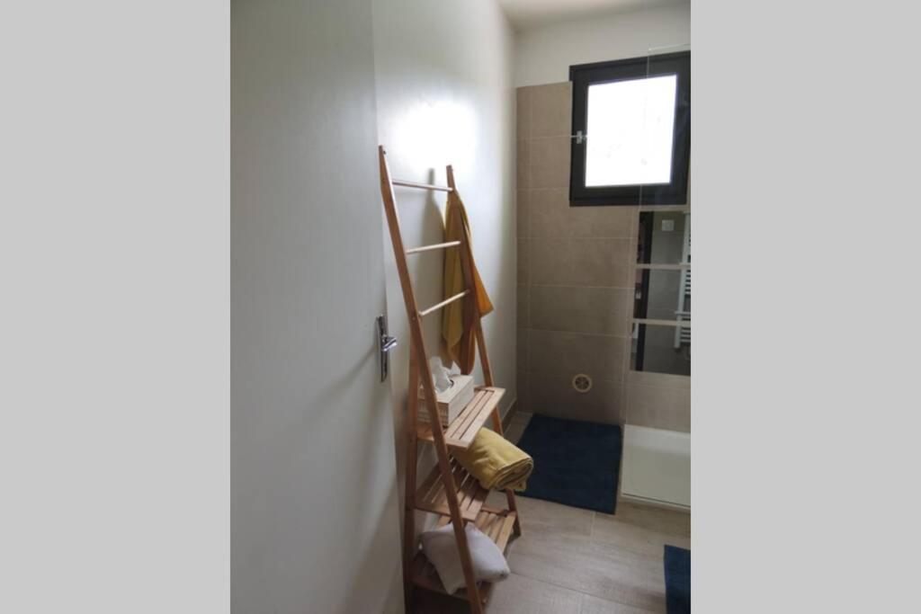 Les Châtaigniers Appartement Meuble Saint Sebastien d'Aigrefeuille Extérieur photo