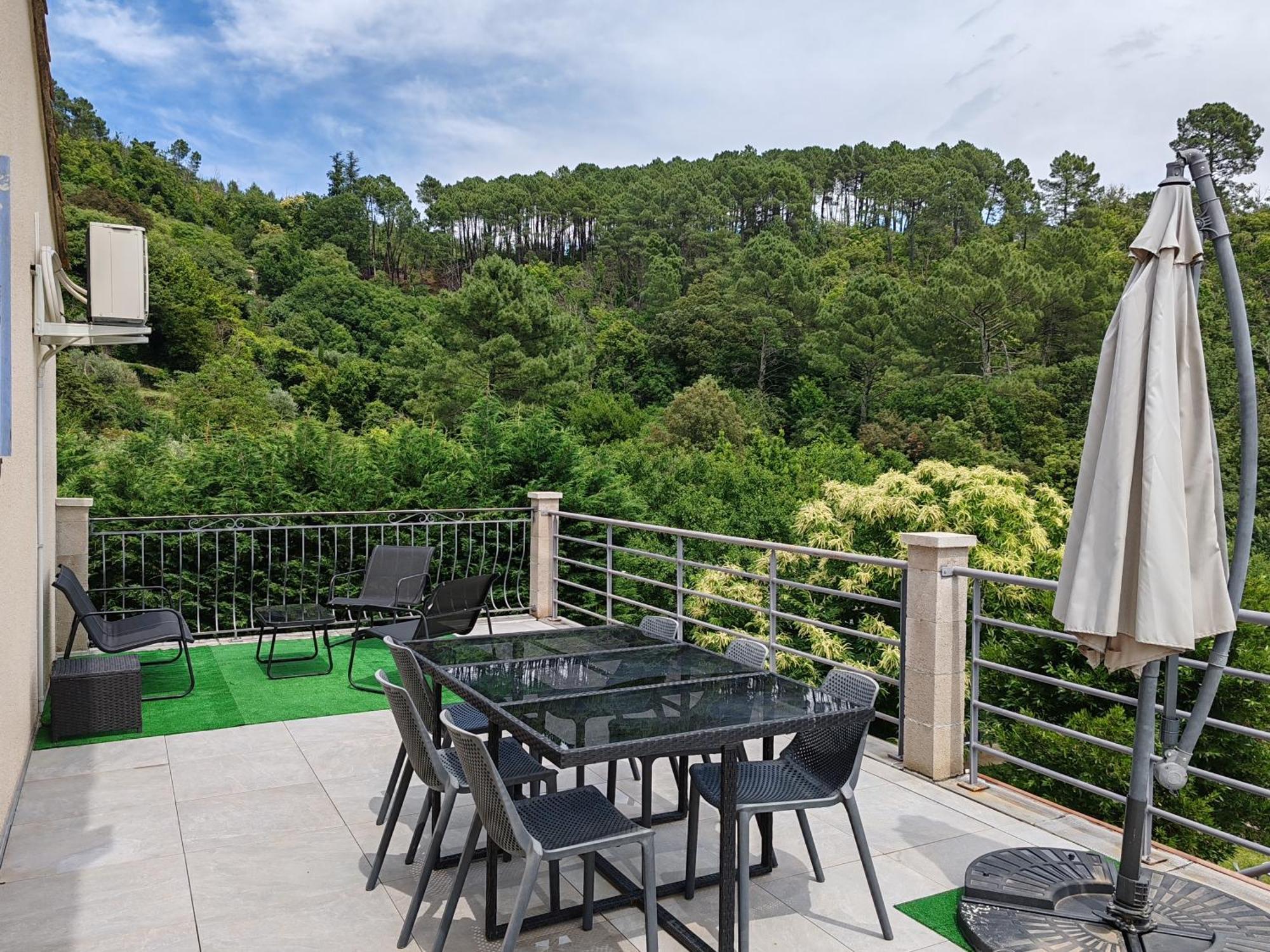 Les Châtaigniers Appartement Meuble Saint Sebastien d'Aigrefeuille Extérieur photo